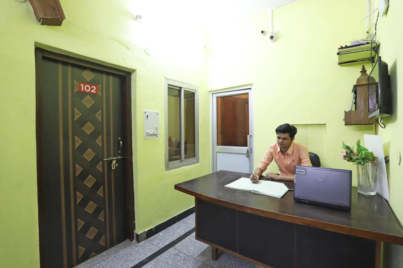 Oyo 39645 Maheshwari Residency Hotel Nova Deli Exterior foto